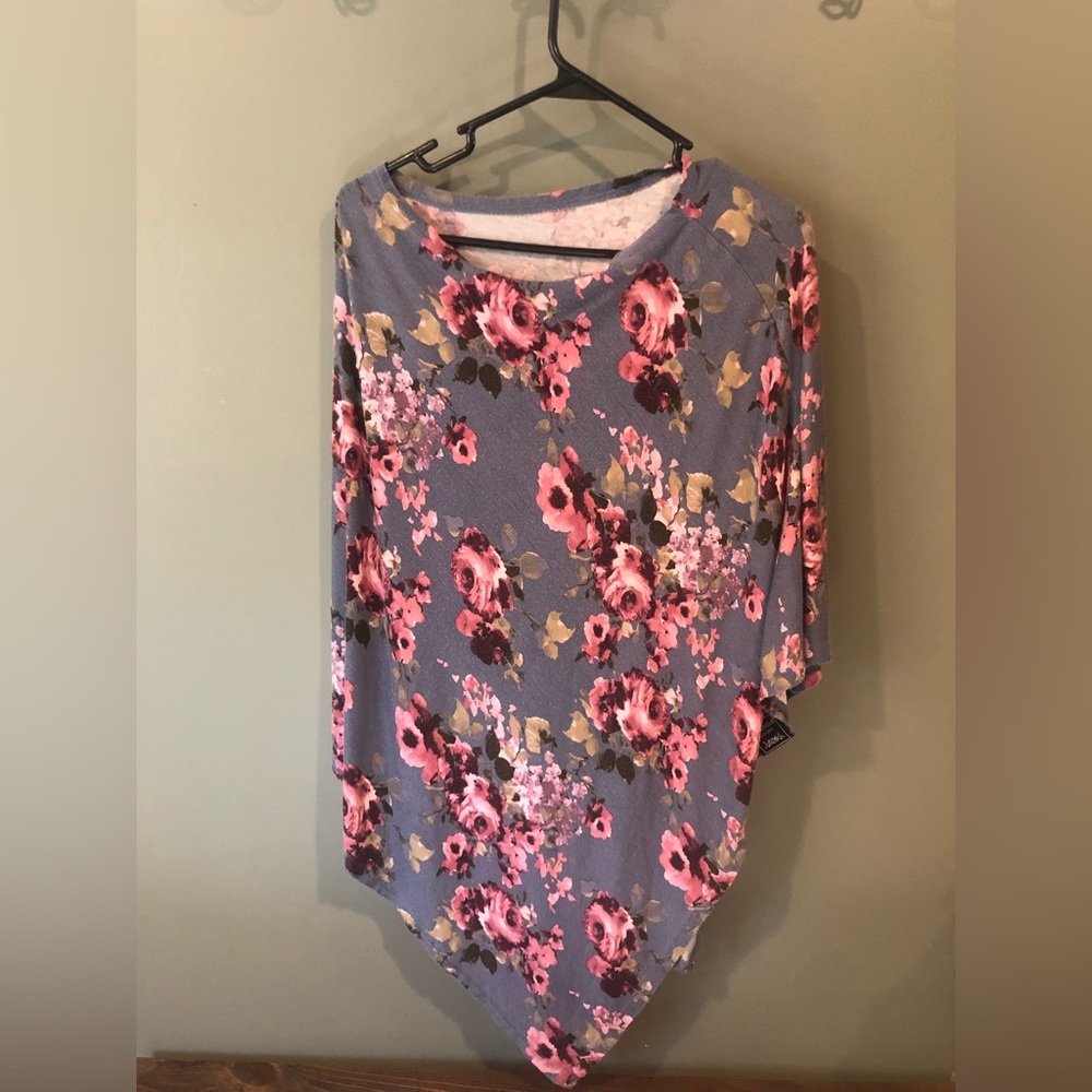 Milkmaid Nursing Poncho